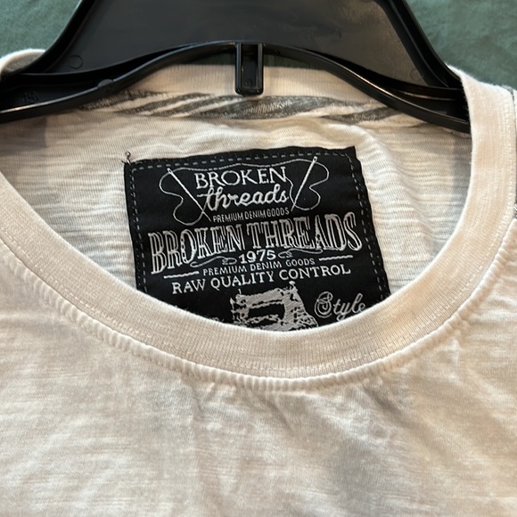 Broken Threads Premium denim goods one pocket long sleeve tshirt size large - Picture 5 of 16